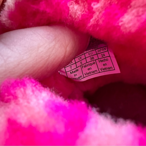 Authentic UGG Fluff Mini Quilted Zebra Boots - Picture 11 of 12
